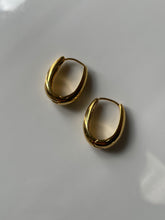 Load image into Gallery viewer, FARAH Earrings - Oara Official
