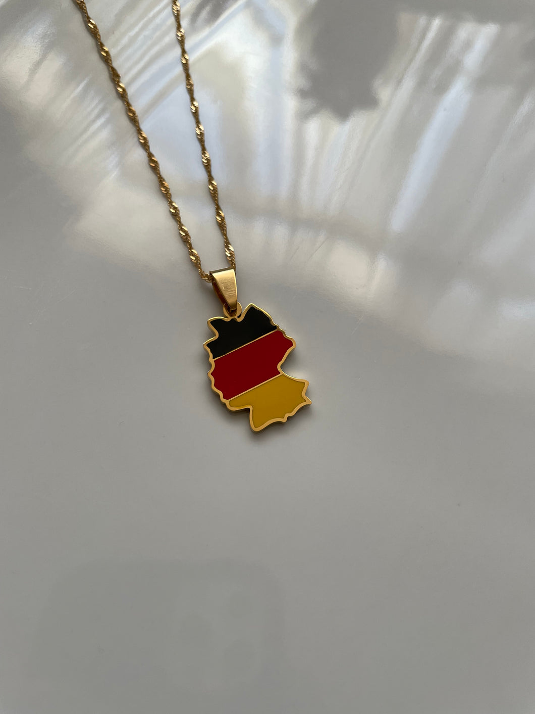 GERMANY Necklace - GOLD (Flag) - Oara Official