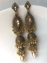 Load image into Gallery viewer, SAJAL Earrings - Oara Official
